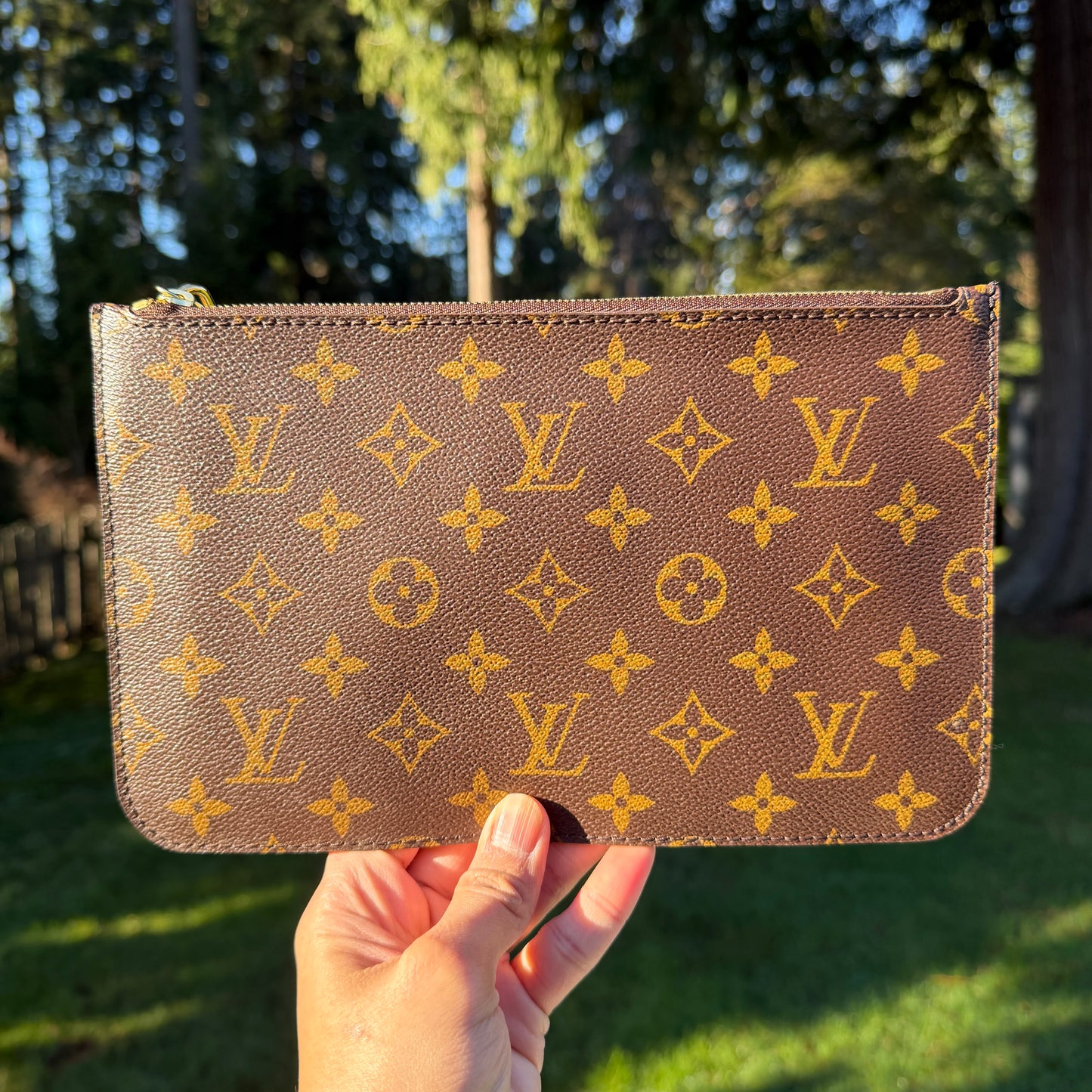 Louis Vuitton Neverfull MM with Pouch
