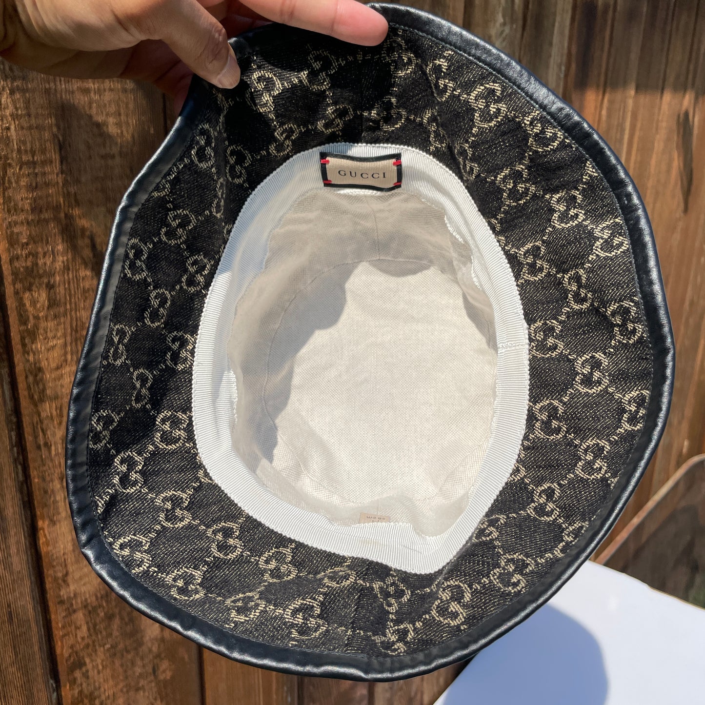 Gucci bucket hat