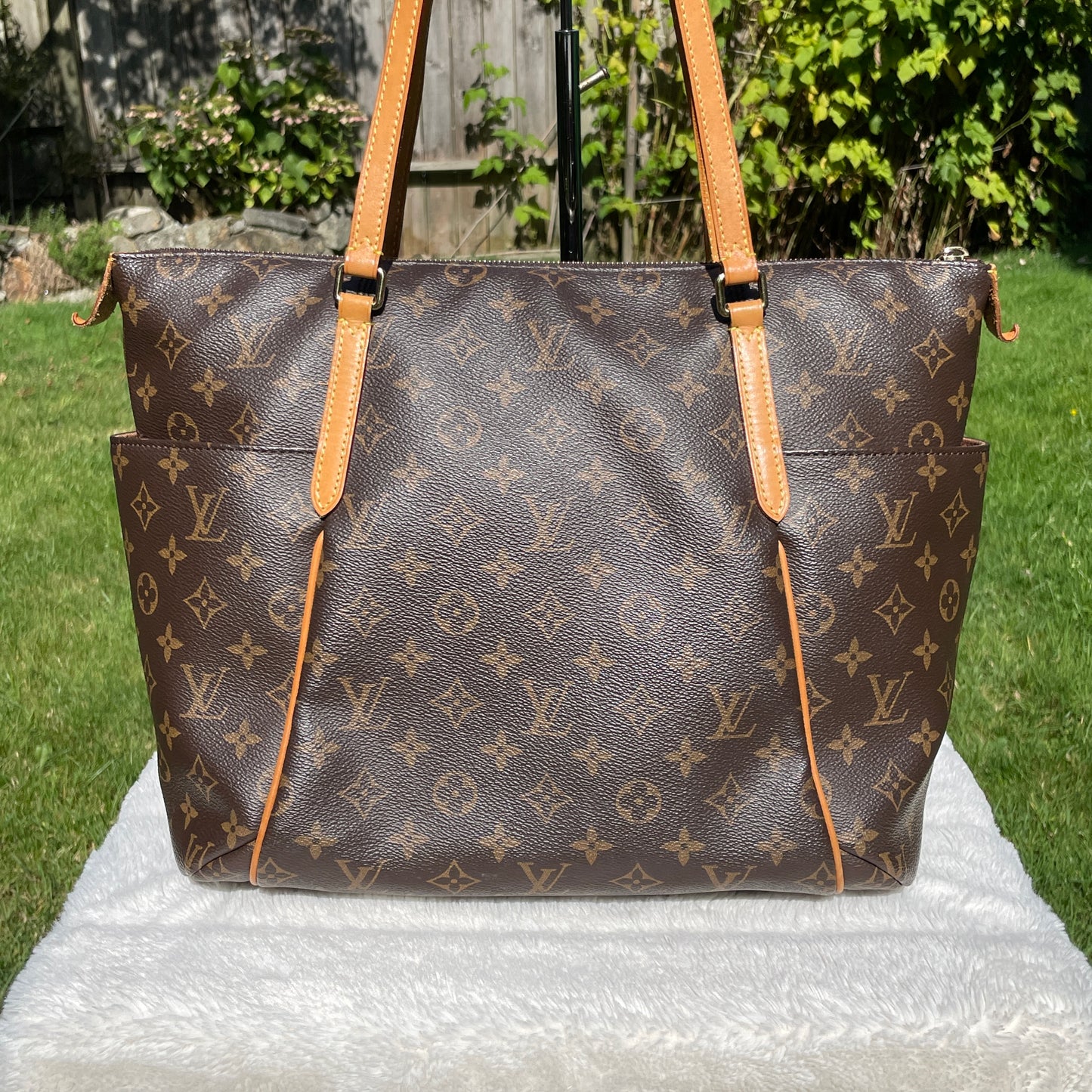 Louis Vuitton Totally MM Monogram
