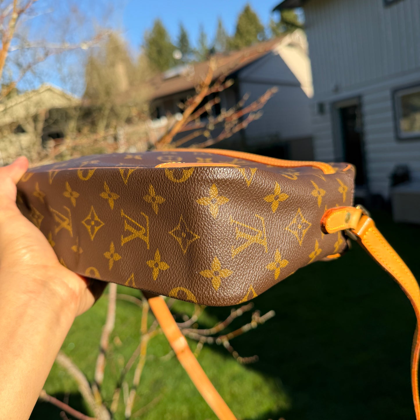 Louis Vuitton Trocadero 30