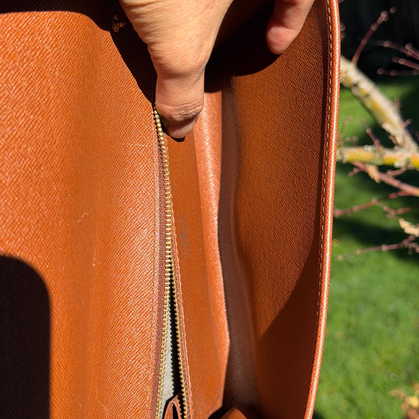 Louis Vuitton Pochette Bordeaux