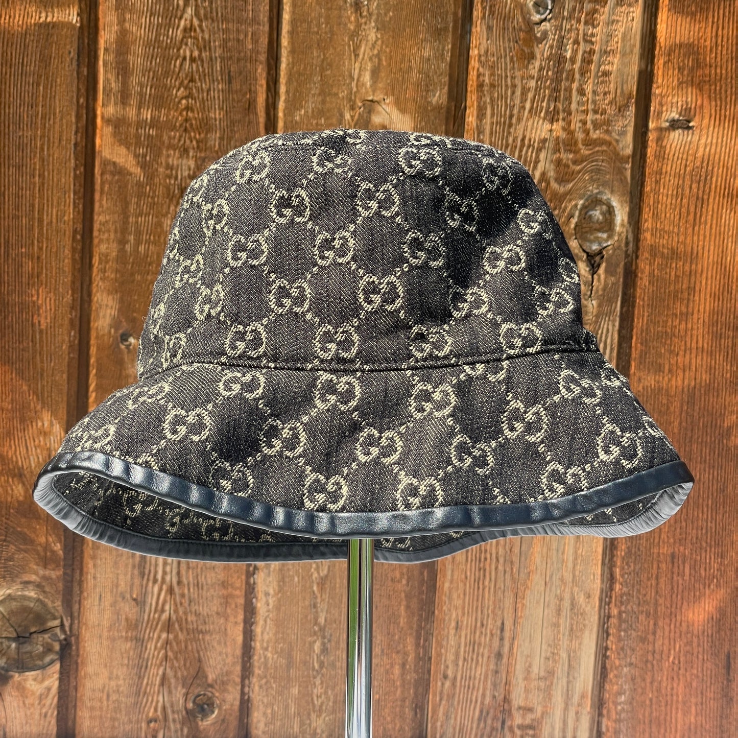 Gucci bucket hat