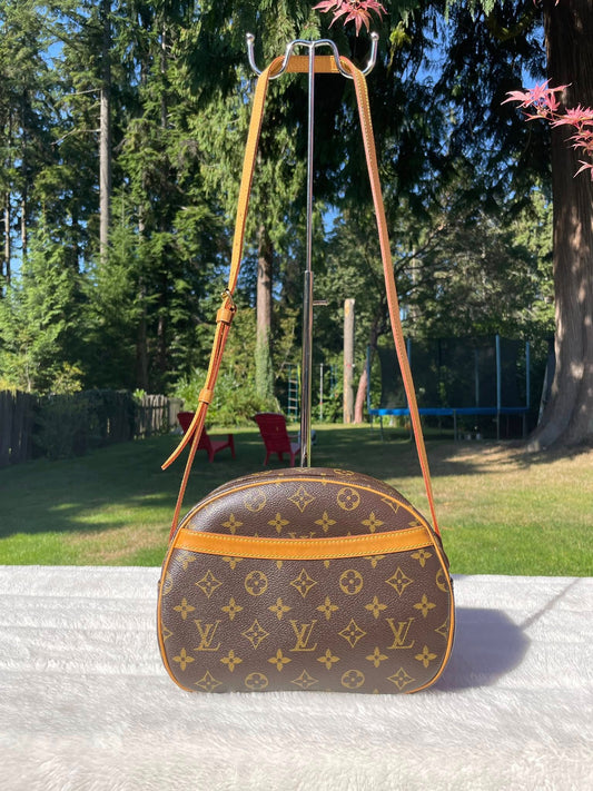 Louis Vuitton Blois bag