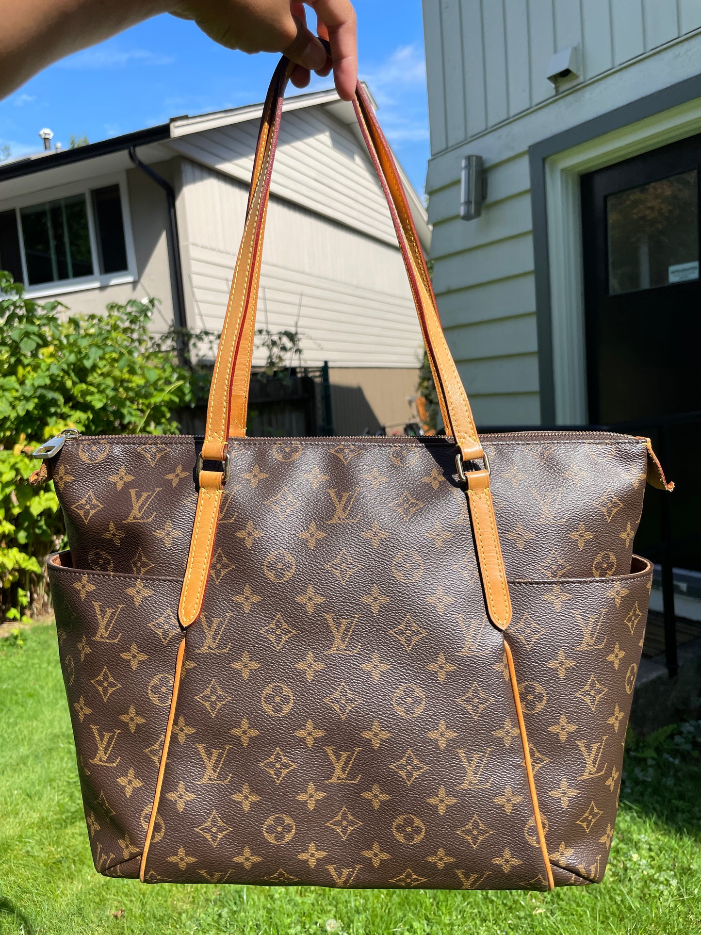 Louis Vuitton Totally MM Monogram