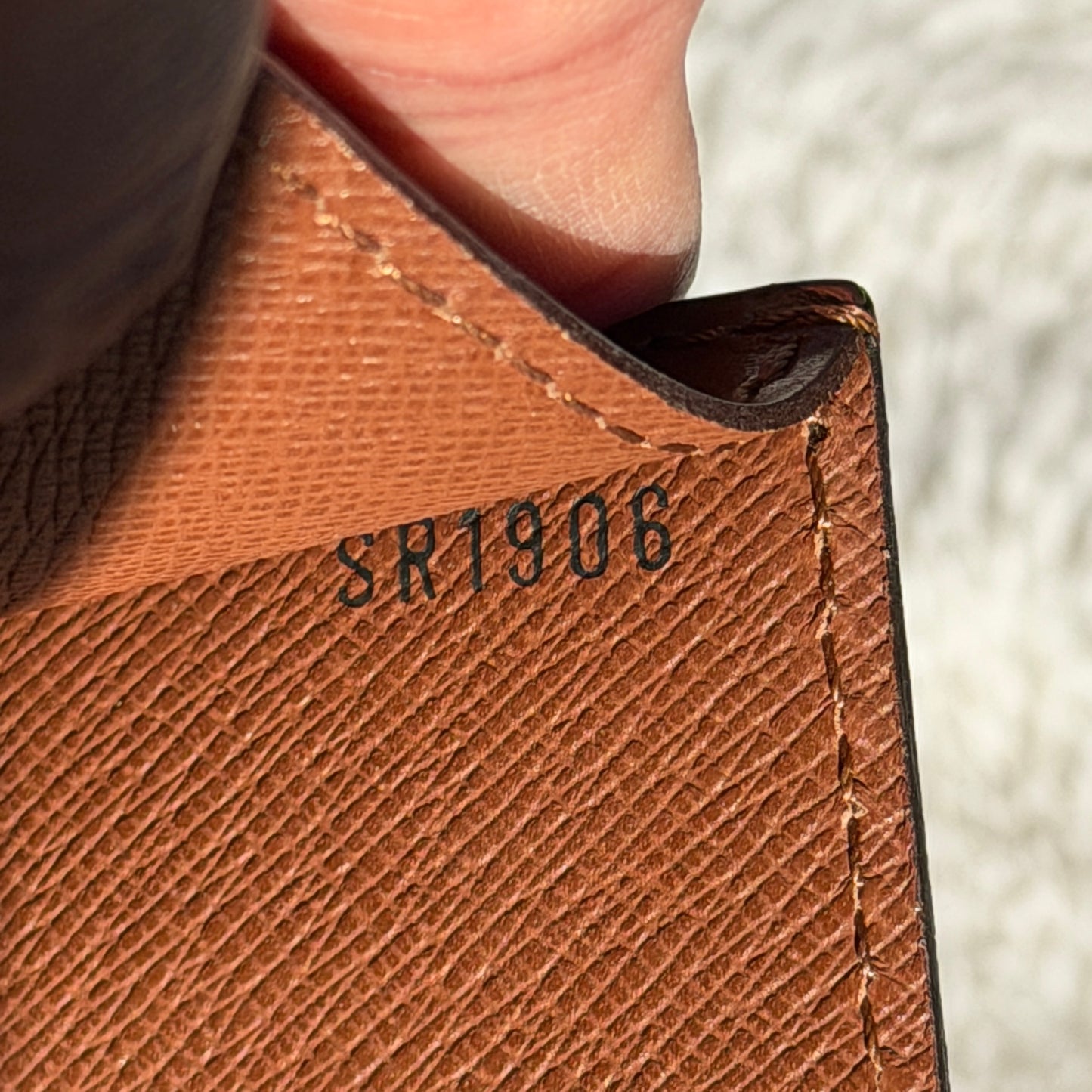 Louis Vuitton monceau 28