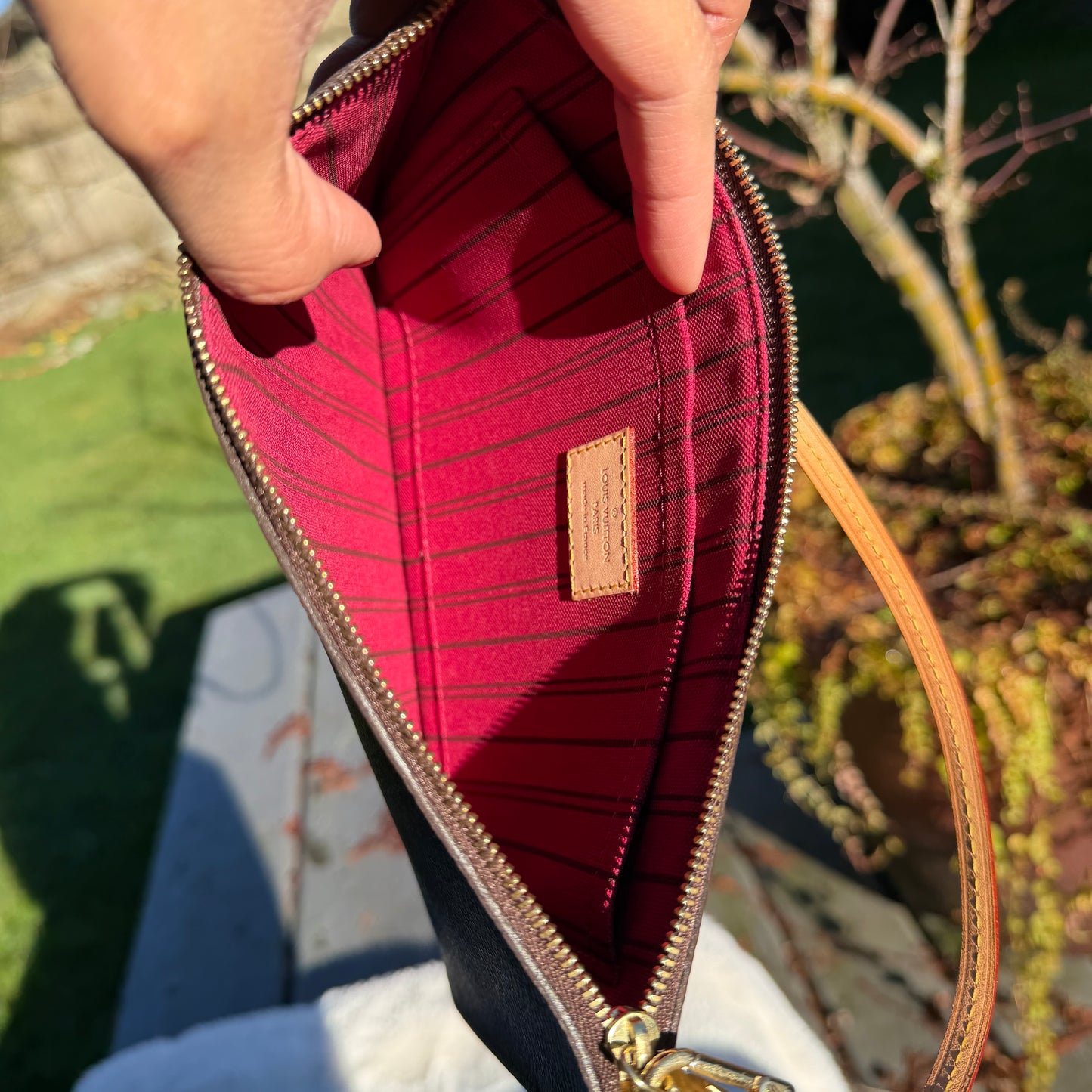 Louis Vuitton Neverfull MM with Pouch