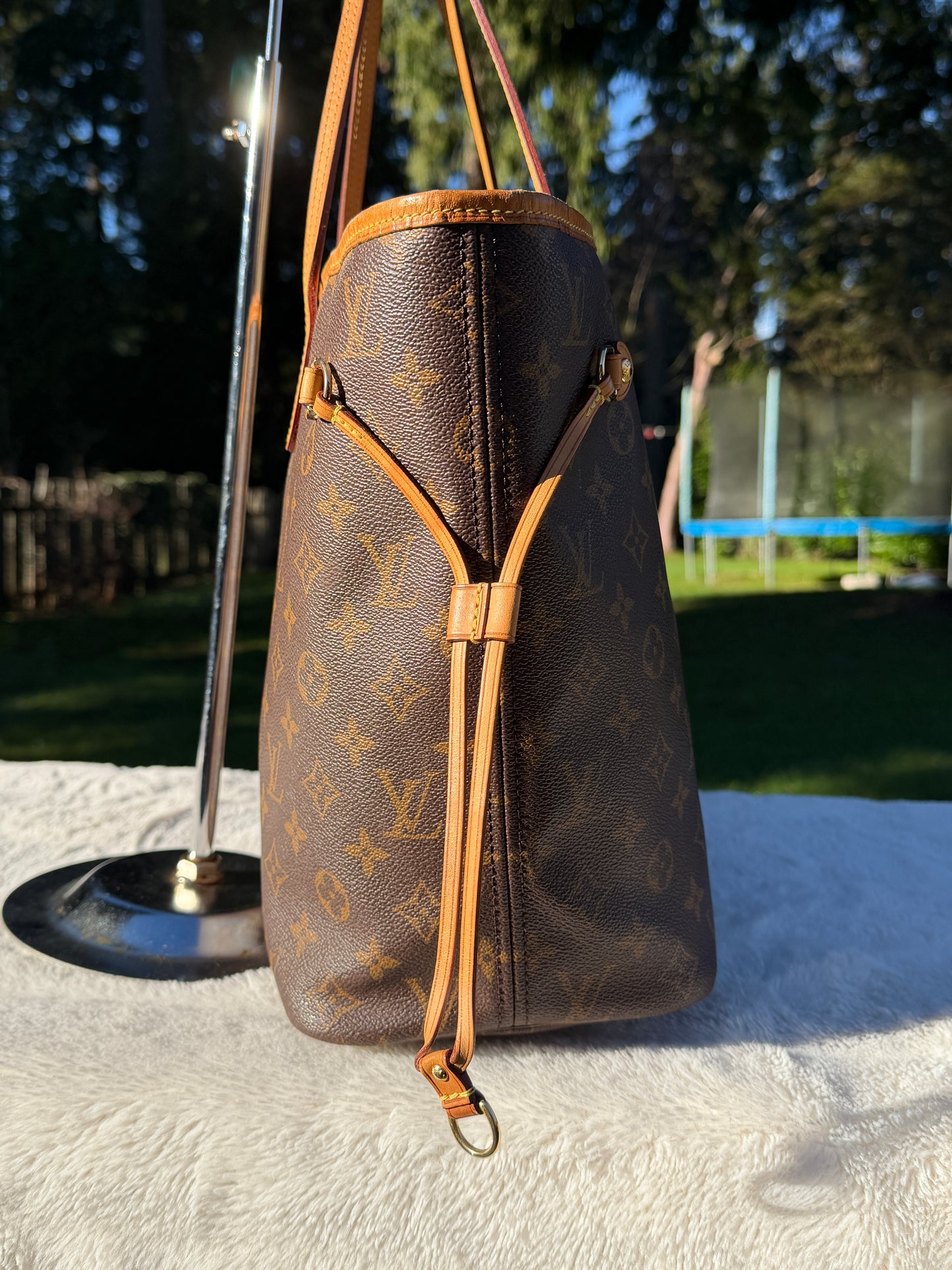 Louis Vuitton Neverfull MM with Pouch