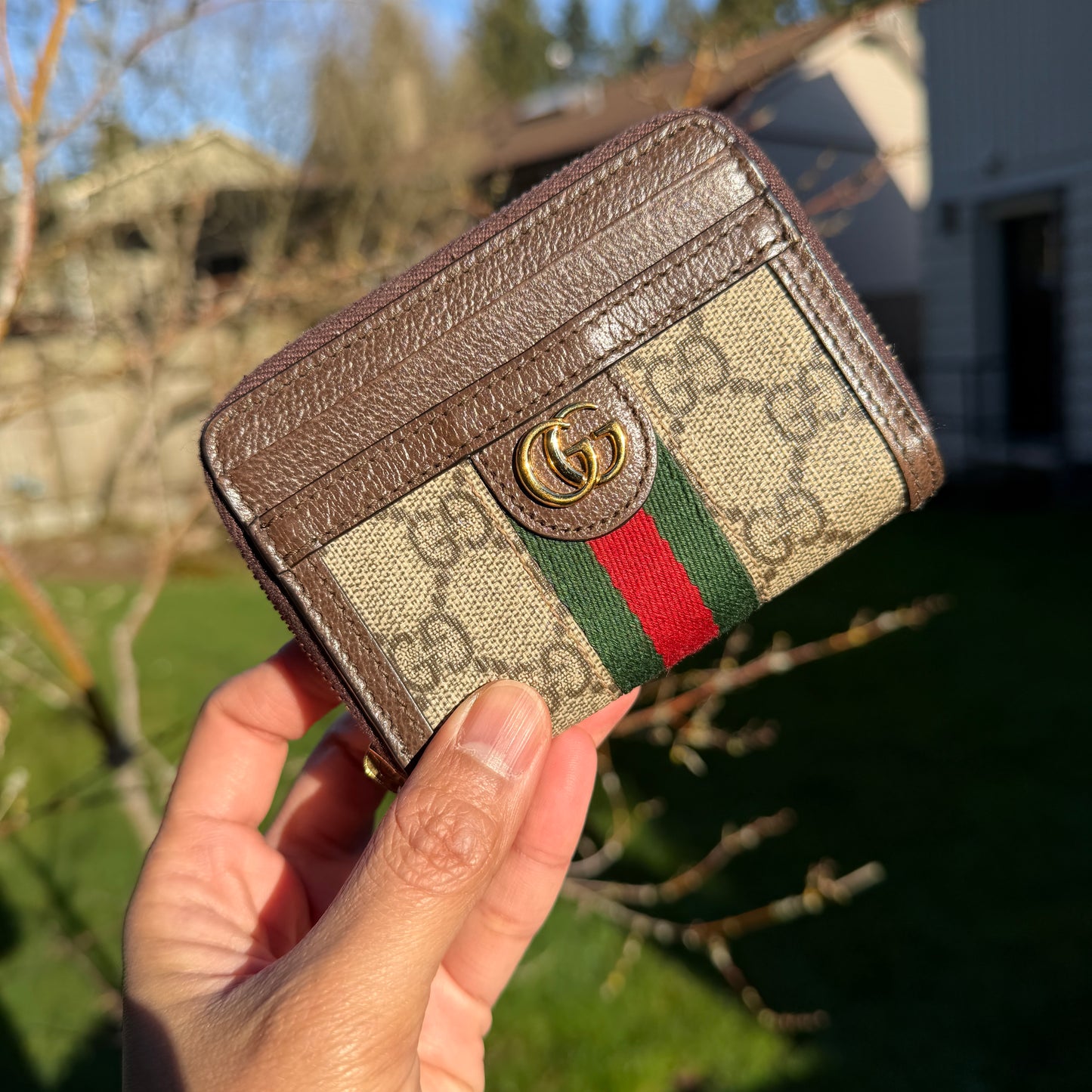 Gucci zippy wallet