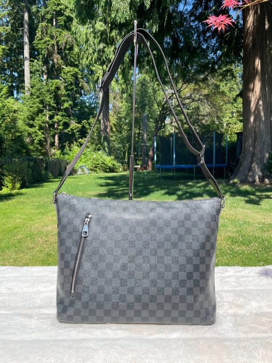 Louis Vuitton Mick GM