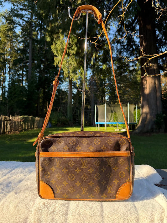 Louis Vuitton Trocadero 30